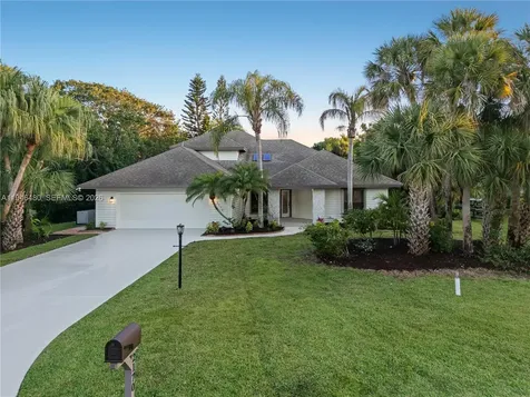 2170 Seminole Shores Lane Vero Beach FL 32963