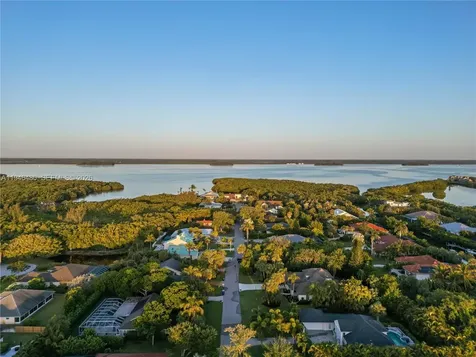 2170 Seminole Shores Lane Vero Beach FL 32963