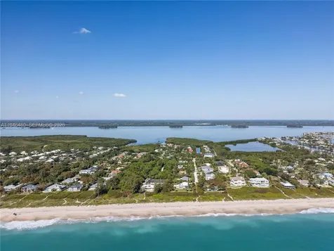 2170 Seminole Shores Lane Vero Beach FL 32963