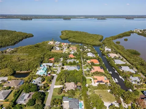 2170 Seminole Shores Lane Vero Beach FL 32963