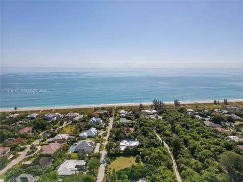 2170 Seminole Shores Lane Vero Beach FL 32963