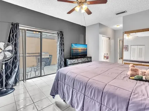 9401 NW 14th Court Pembroke Pines FL 33024
