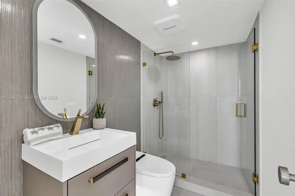 209 N Fort Lauderdale Beach Boulevard Fort Lauderdale FL 33304
