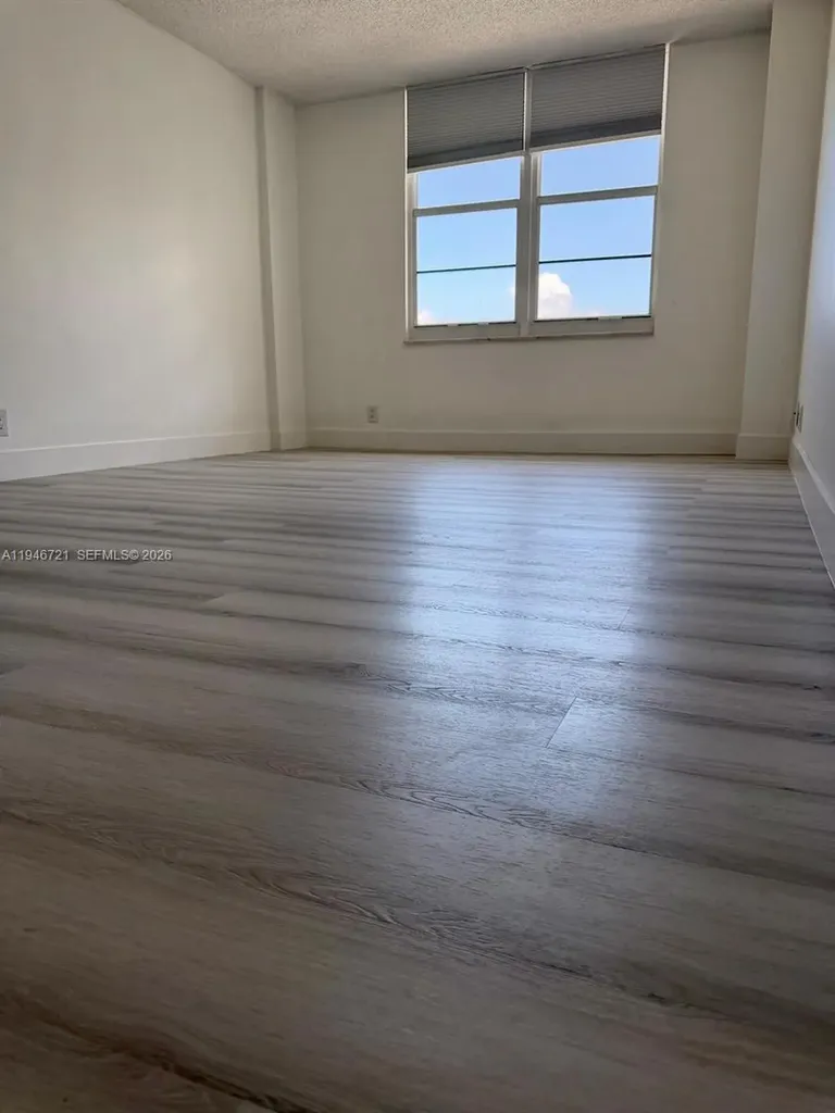 3725 S Ocean Drive Hollywood FL 33019