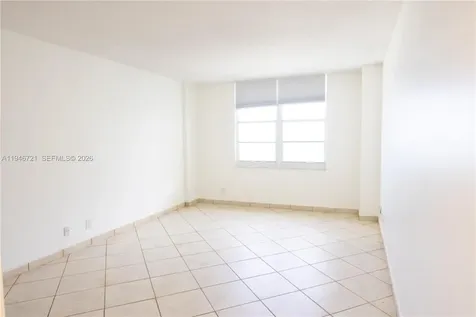 3725 S Ocean Drive Hollywood FL 33019