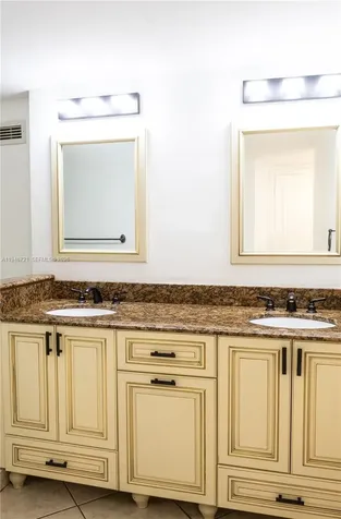 3725 S Ocean Drive Hollywood FL 33019