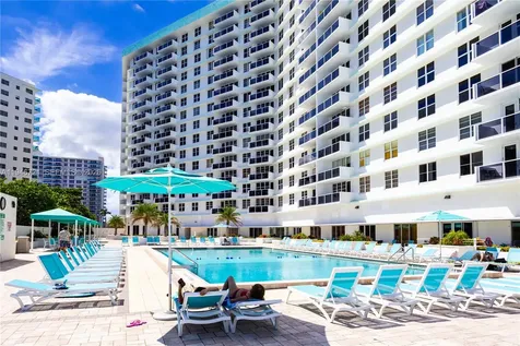 3725 S Ocean Drive Hollywood FL 33019
