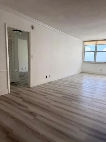3725 S Ocean Drive Hollywood FL 33019