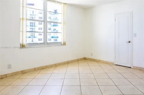 3725 S Ocean Drive Hollywood FL 33019
