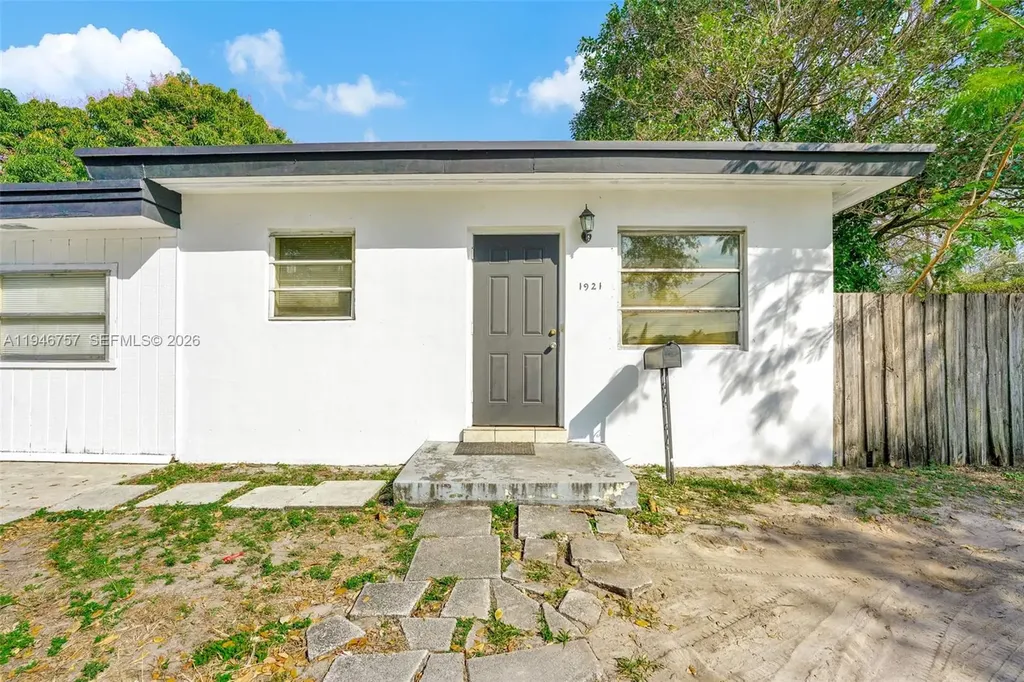 2546 Coolidge Street Hollywood FL 33020
