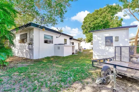 2546 Coolidge Street Hollywood FL 33020