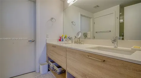 16385 Biscayne Boulevard North Miami Beach FL 33160