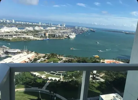253 NE 2nd Street Miami FL 33132