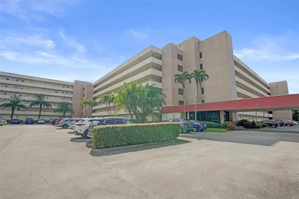 8900 Washington Boulevard Pembroke Pines FL 33025