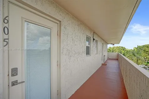 8900 Washington Boulevard Pembroke Pines FL 33025