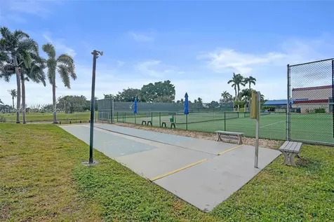 8900 Washington Boulevard Pembroke Pines FL 33025