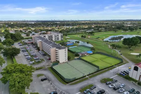 8900 Washington Boulevard Pembroke Pines FL 33025