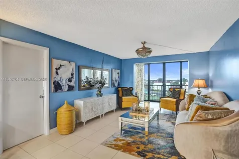 8900 Washington Boulevard Pembroke Pines FL 33025
