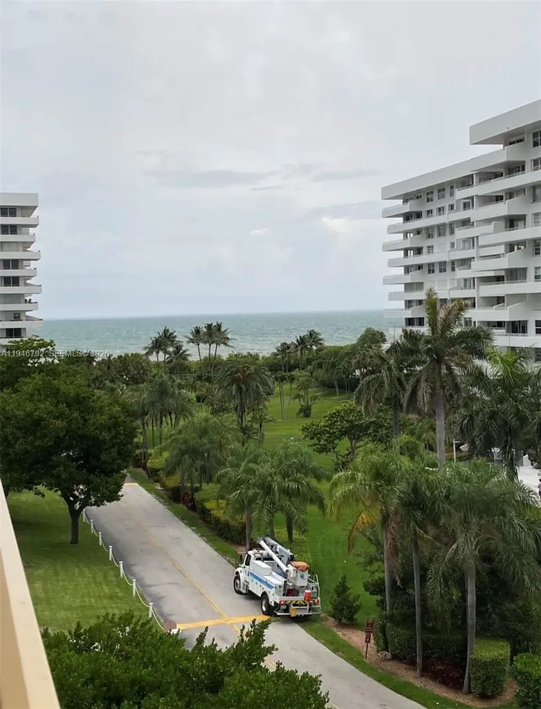 155 Ocean Lane Drive Key Biscayne FL 33149