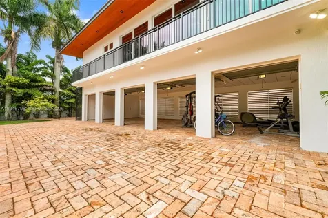 185 SW 130th Avenue Miami FL 33184