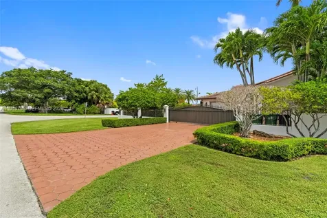 185 SW 130th Avenue Miami FL 33184
