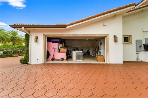 185 SW 130th Avenue Miami FL 33184