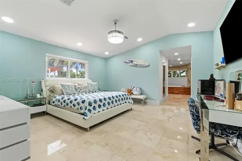 185 SW 130th Avenue Miami FL 33184