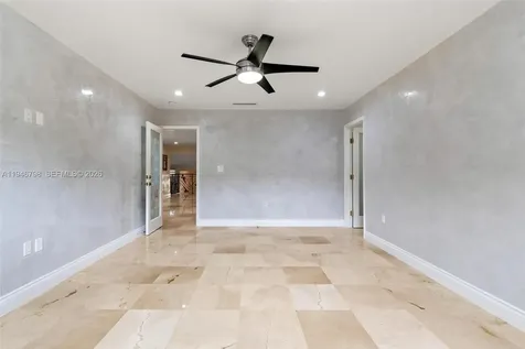 185 SW 130th Avenue Miami FL 33184