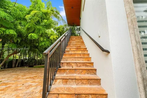 185 SW 130th Avenue Miami FL 33184