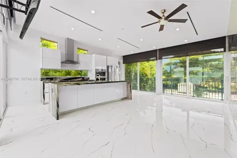 185 SW 130th Avenue Miami FL 33184