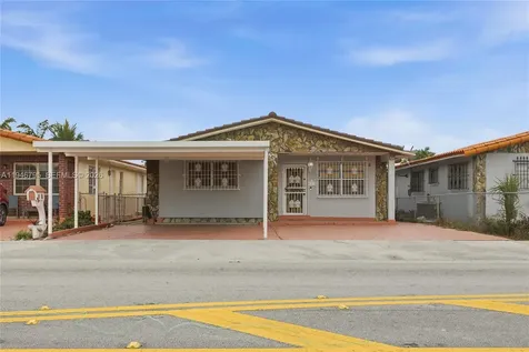 836 W 37th Street Hialeah FL 33012