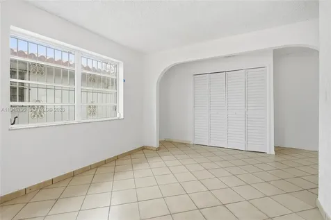 836 W 37th Street Hialeah FL 33012