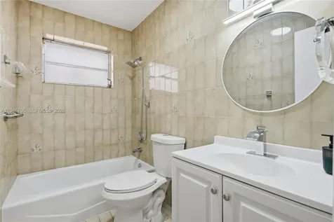 836 W 37th Street Hialeah FL 33012