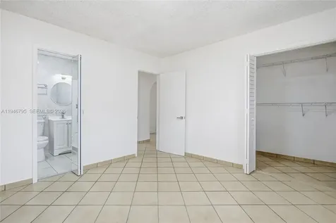 836 W 37th Street Hialeah FL 33012