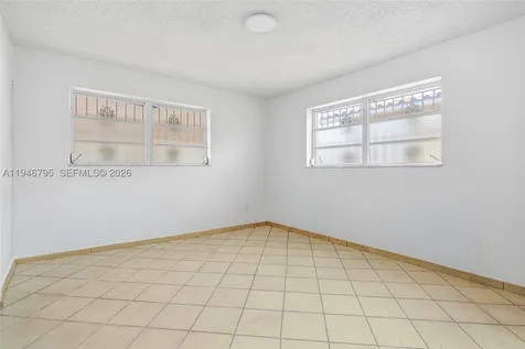 836 W 37th Street Hialeah FL 33012