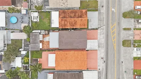 836 W 37th Street Hialeah FL 33012