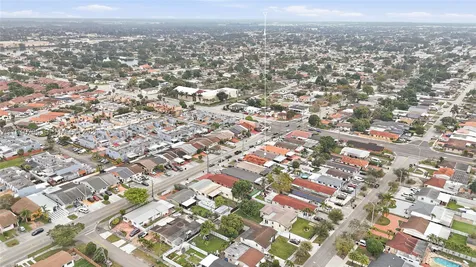 836 W 37th Street Hialeah FL 33012