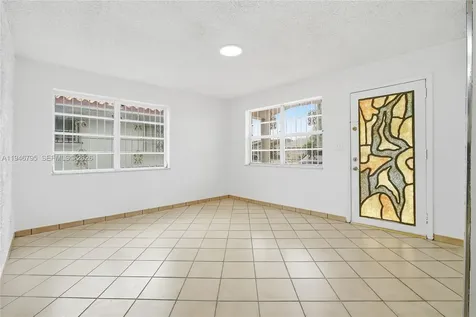 836 W 37th Street Hialeah FL 33012