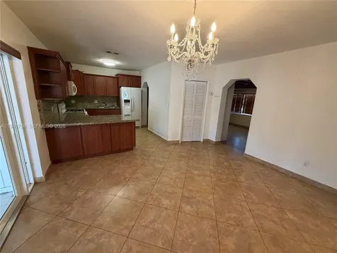 6090 W 5th Lane Hialeah FL 33012