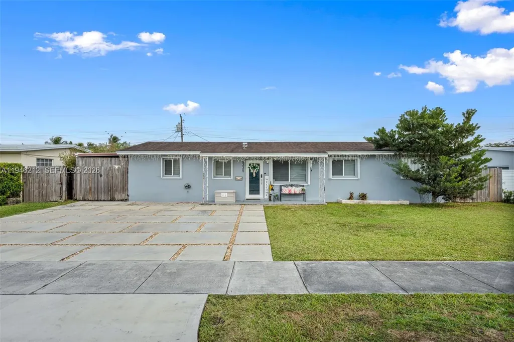 4335 SW 98th Court Miami FL 33165