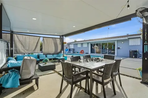 4335 SW 98th Court Miami FL 33165