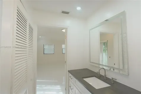518 NE 48th Street Boca Raton FL 33431