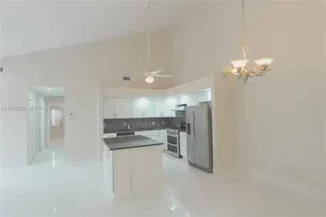 518 NE 48th Street Boca Raton FL 33431
