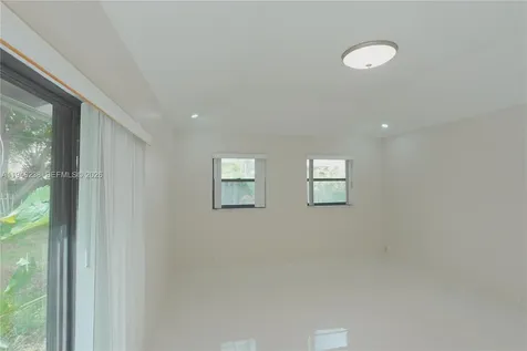 518 NE 48th Street Boca Raton FL 33431