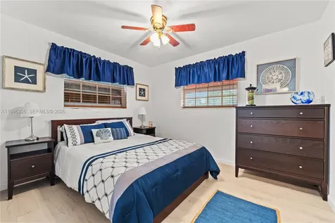 7051 SW 2nd Court Pembroke Pines FL 33023