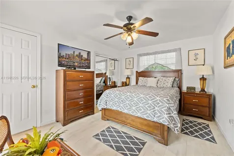 7051 SW 2nd Court Pembroke Pines FL 33023