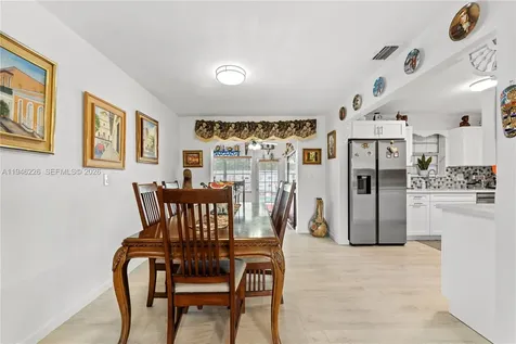 7051 SW 2nd Court Pembroke Pines FL 33023