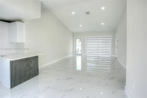 3060 NW 203rd Terrace Miami Gardens FL 33056