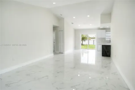 3060 NW 203rd Terrace Miami Gardens FL 33056