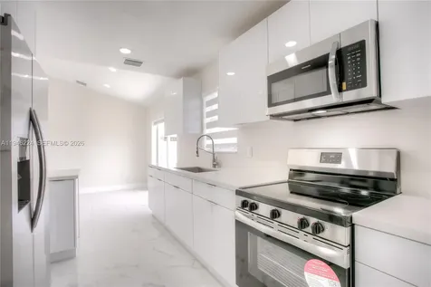 3060 NW 203rd Terrace Miami Gardens FL 33056